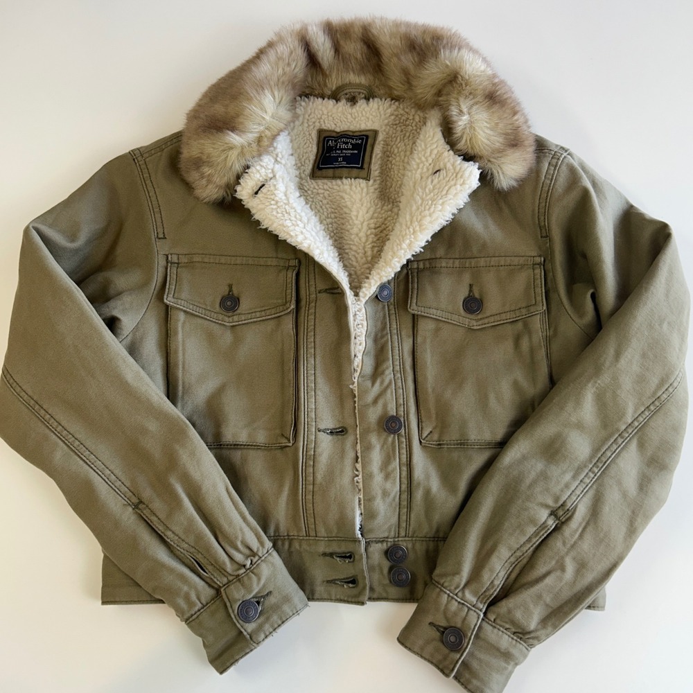 Abercrombie & Fitch Olive Green Sherpa Lined Jacket Faux Fur Collar XS